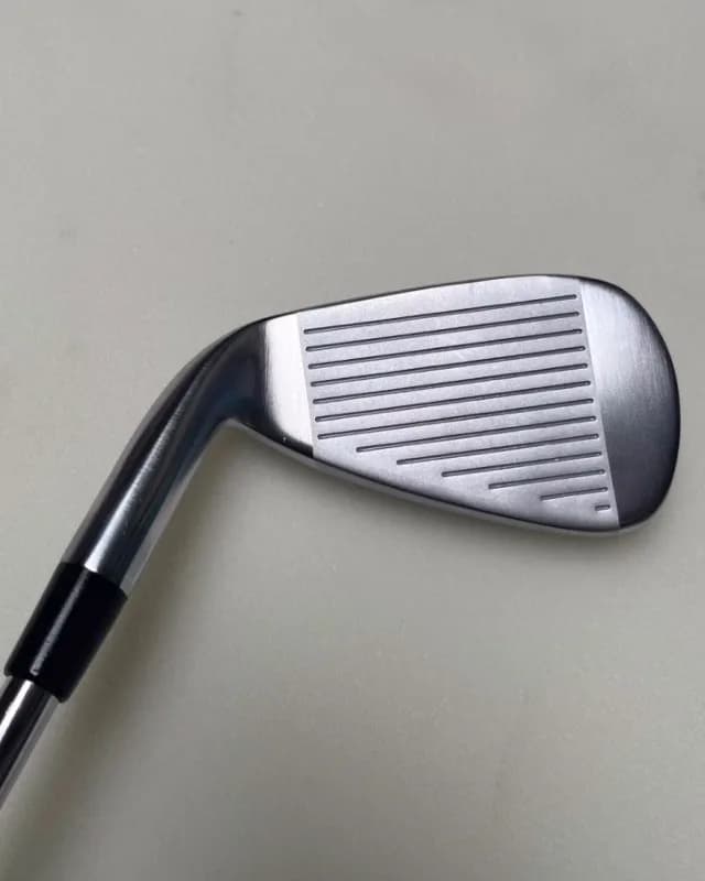 Set de hierros Mizuno JPX 923 (5-PW, GW, SW)